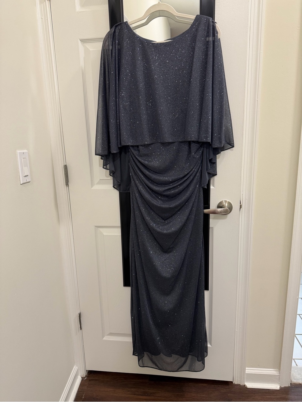 SLNY Sparkle Cocktail Dress
